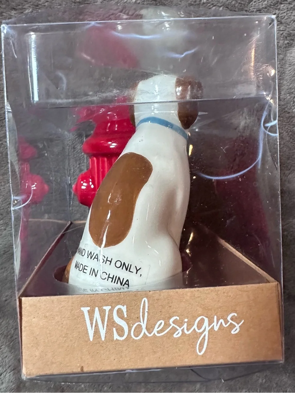 Willow Street Designs Dog Fire Hydrant Salt Pepper Shakers Ceramic NIB 40035